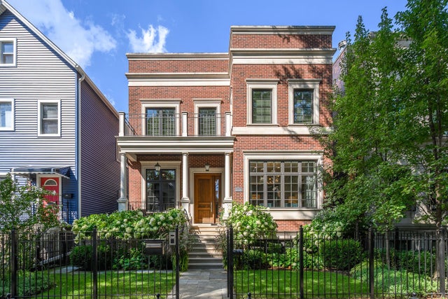 2730 North Magnolia Avenue, Chicago