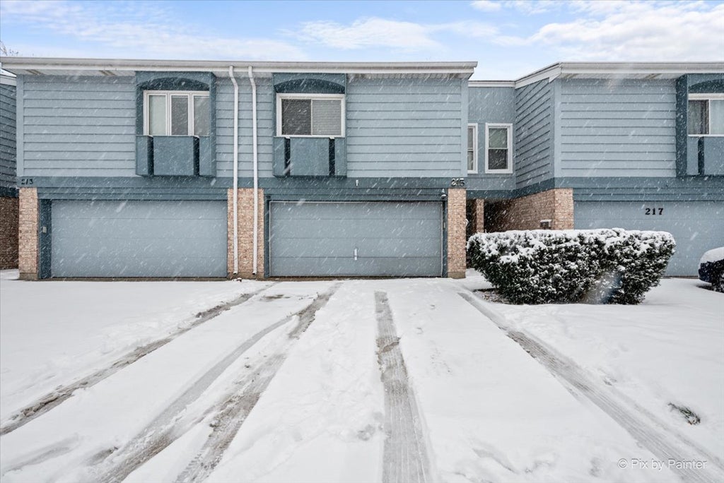 215 Lakeshore Lane, Bloomingdale