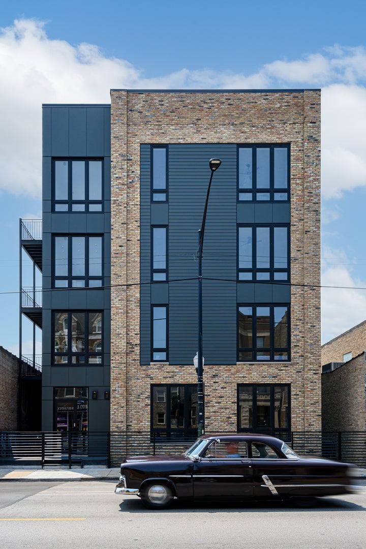 2135 West Cermak Road 1n, Chicago, 60608