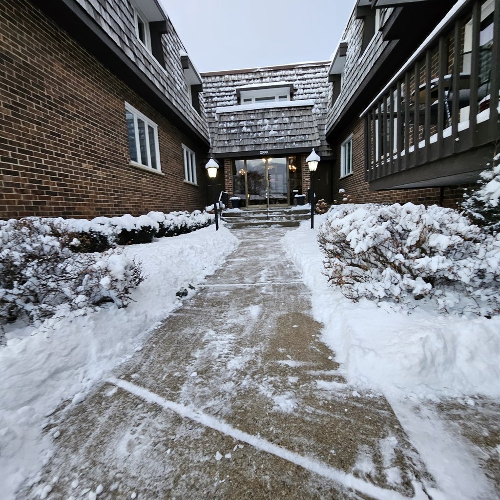 2300 West Talcott Road 1a1, Park Ridge