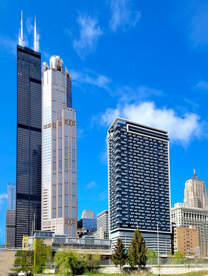 235 West Van Buren Street 2608, Chicago