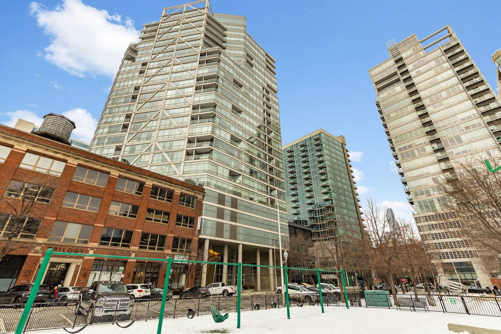 510 West Erie Street 705, Chicago, 60654