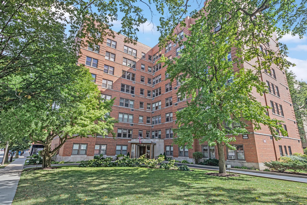 1585 Ridge Avenue 502, Evanston, 60201