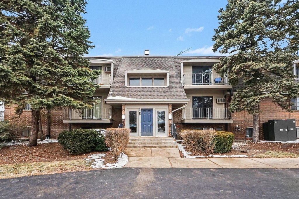 228 East Bailey Road F, Naperville