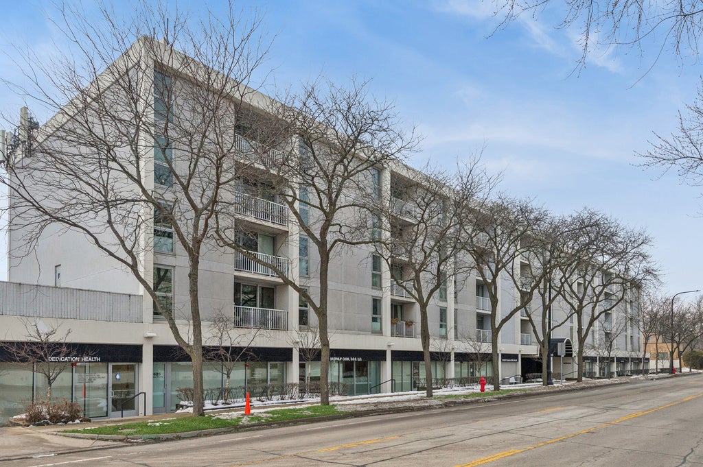 1625 Sheridan Road 204, Wilmette, 60091