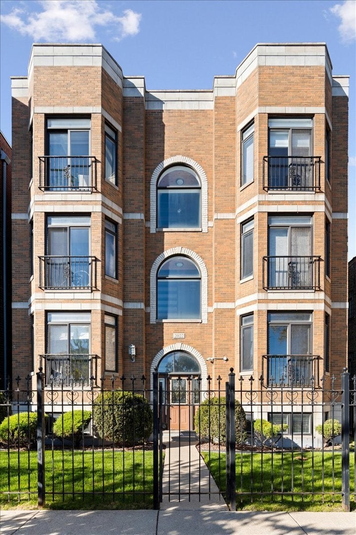 2022 North Wood Street 1s, Chicago, 60614