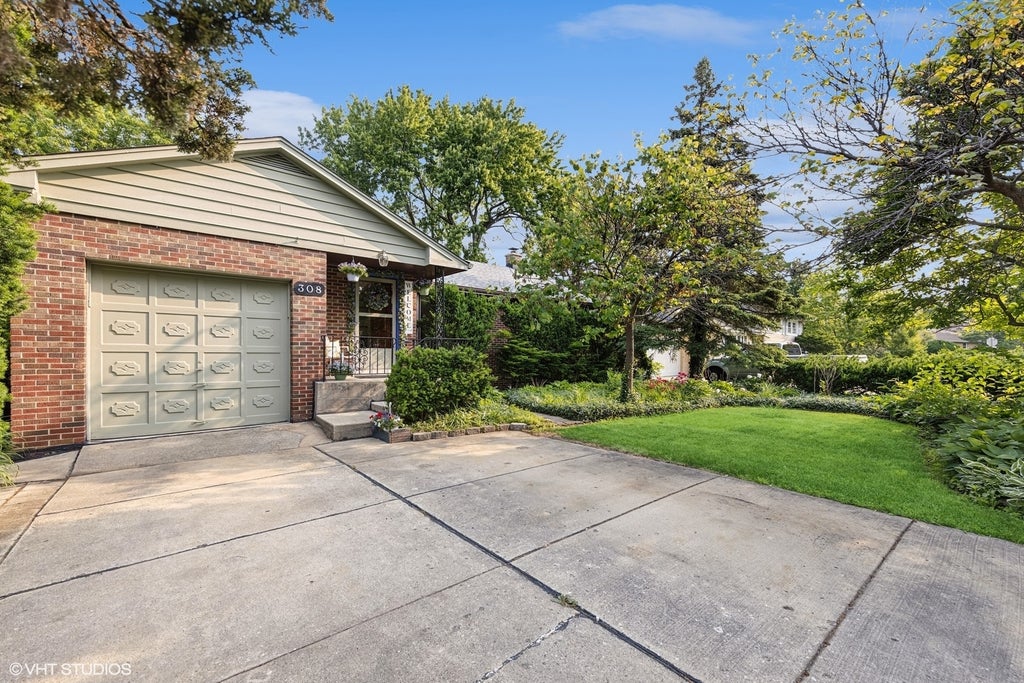 308 Sheldon Avenue, Downers Grove