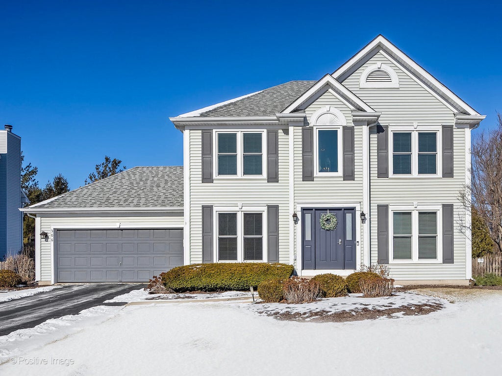 306 Carrie Court, North Aurora