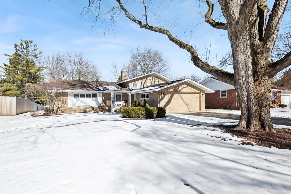 1210 Wing Avenue, St. Charles