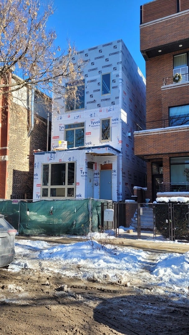 941 North Winchester Avenue 2, Chicago