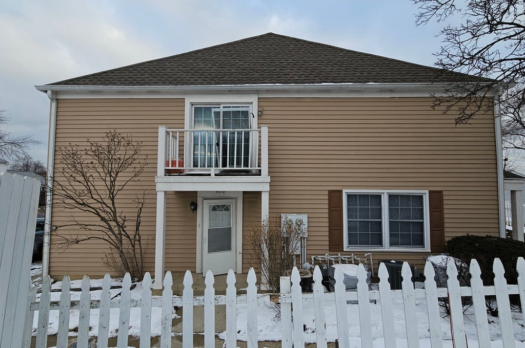 461 James Court D, Glendale Heights