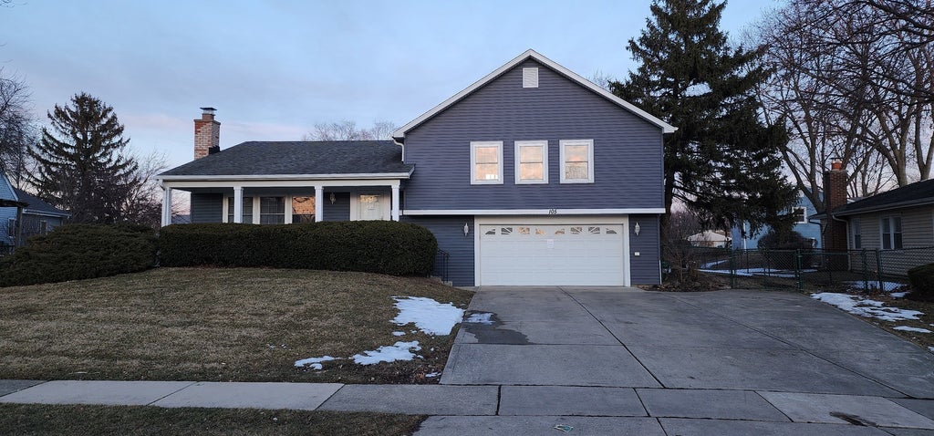 105 Aspen Drive, Schaumburg