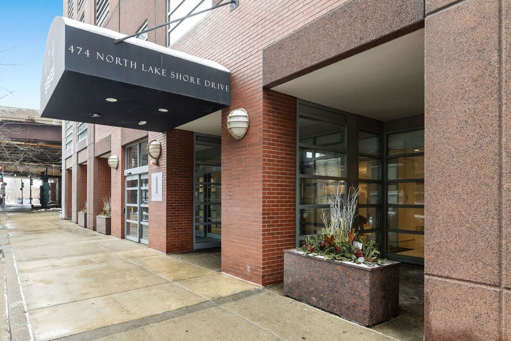 474 North Lake Shore Drive 3305, Chicago, 60611