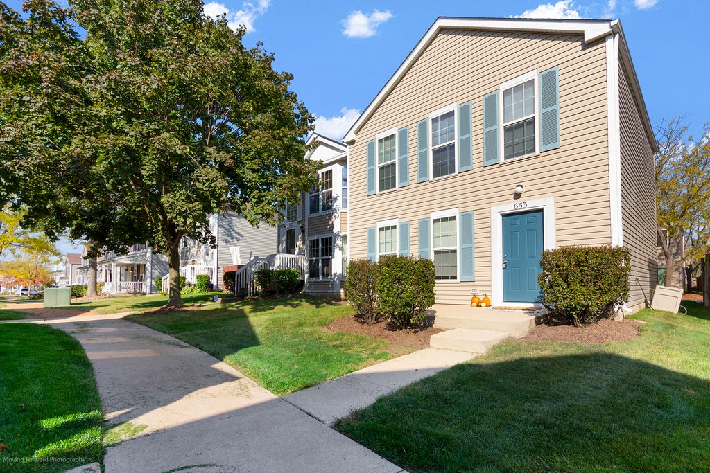 653 Serendipity Drive, Aurora