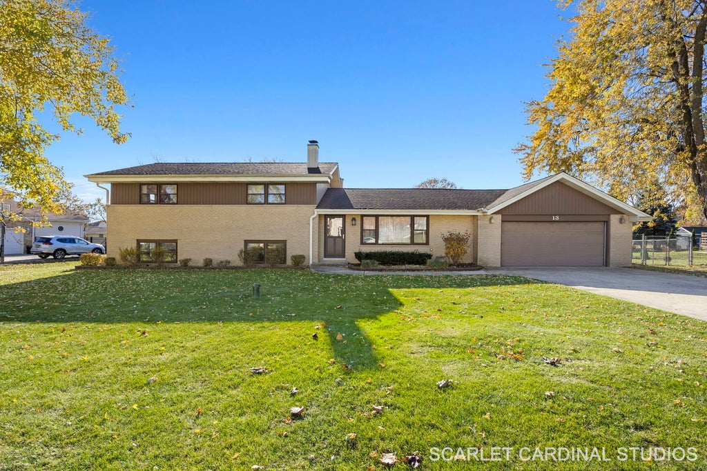 13 West Monterey Avenue, Schaumburg