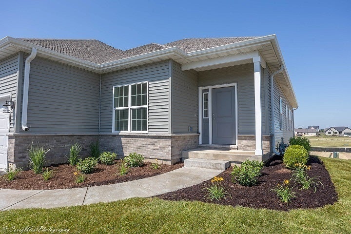 2206 Maggie Lane, Sycamore