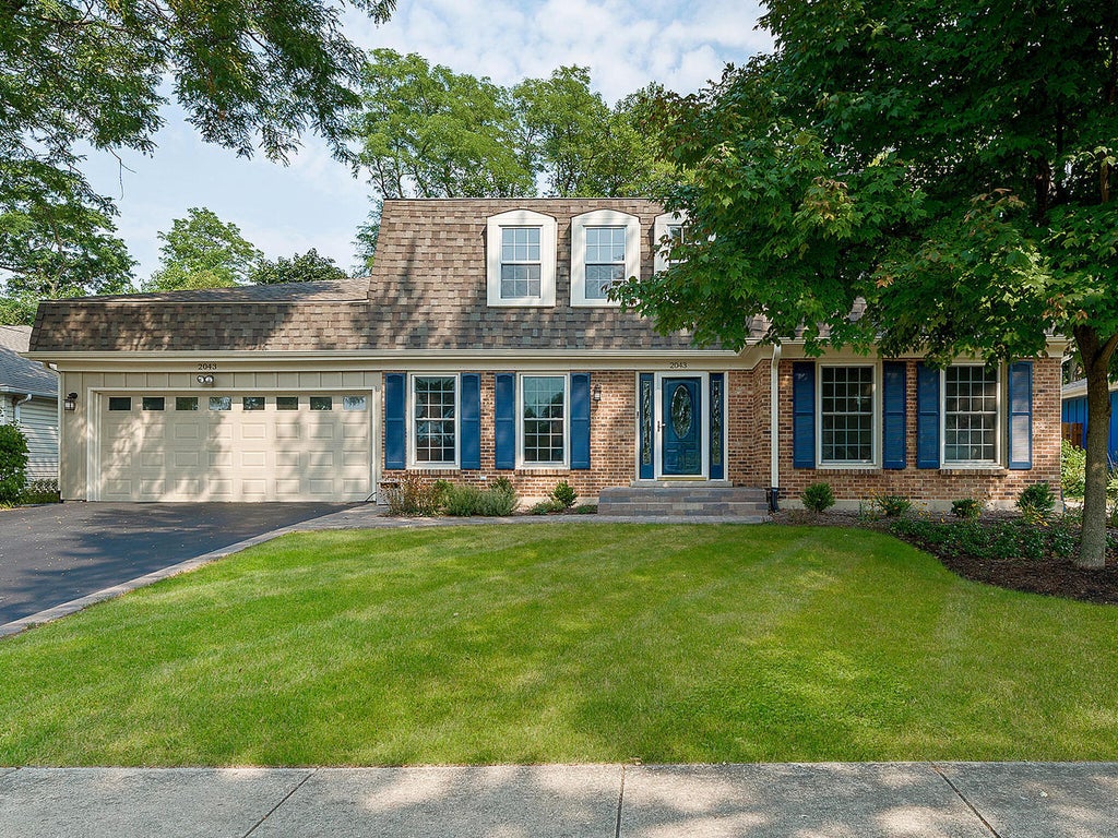 2043 Spring Green Drive, Wheaton