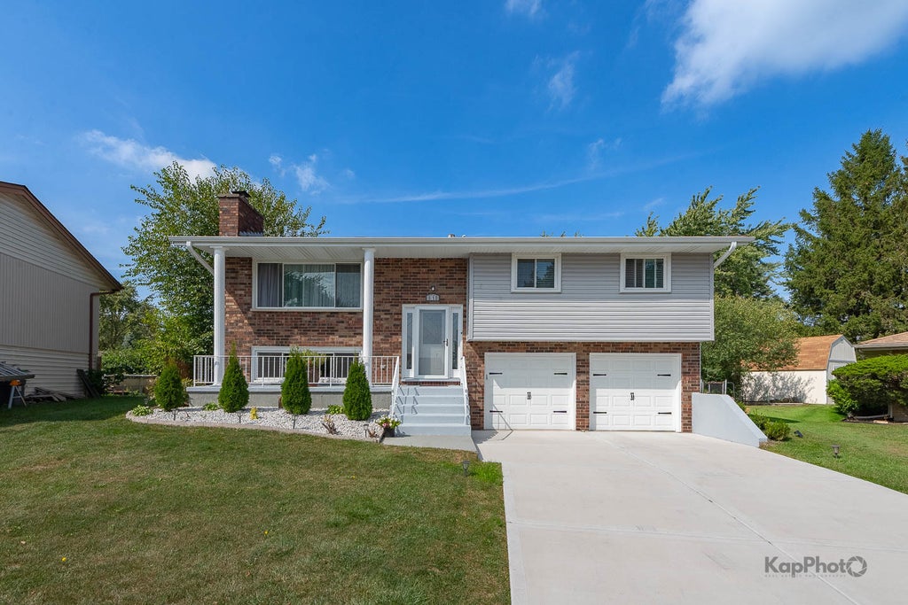 818 Brentwood Court, Schaumburg