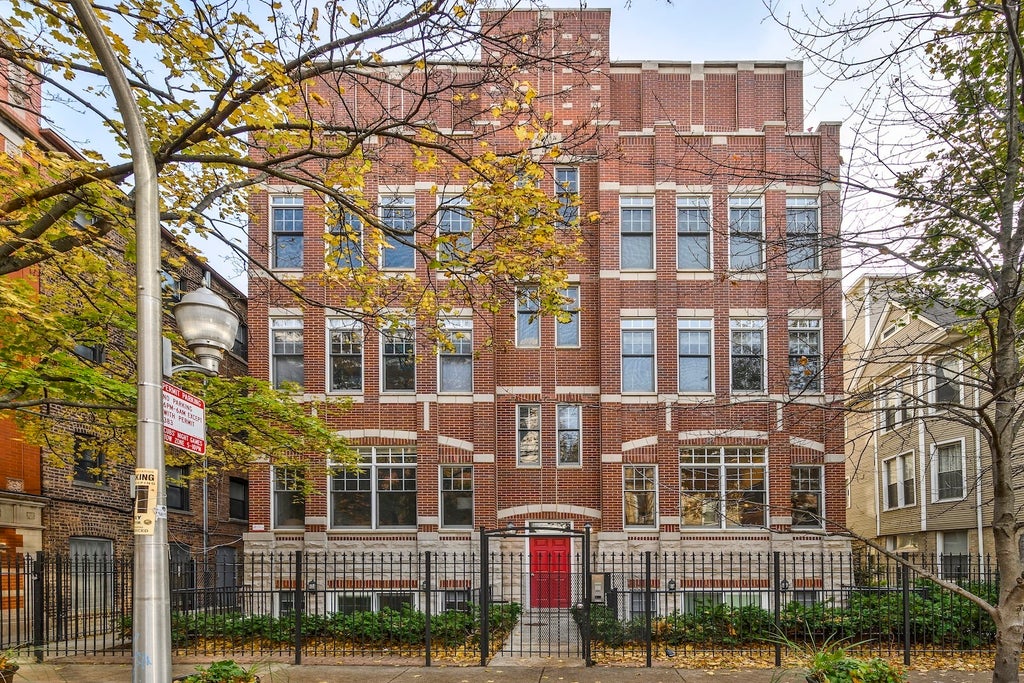 827 West Bradley Place 1w, Chicago, 60613