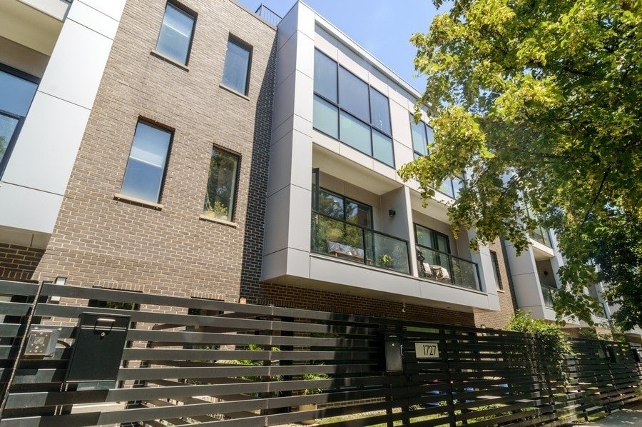 1727 North Winnebago Avenue, Chicago, 60647