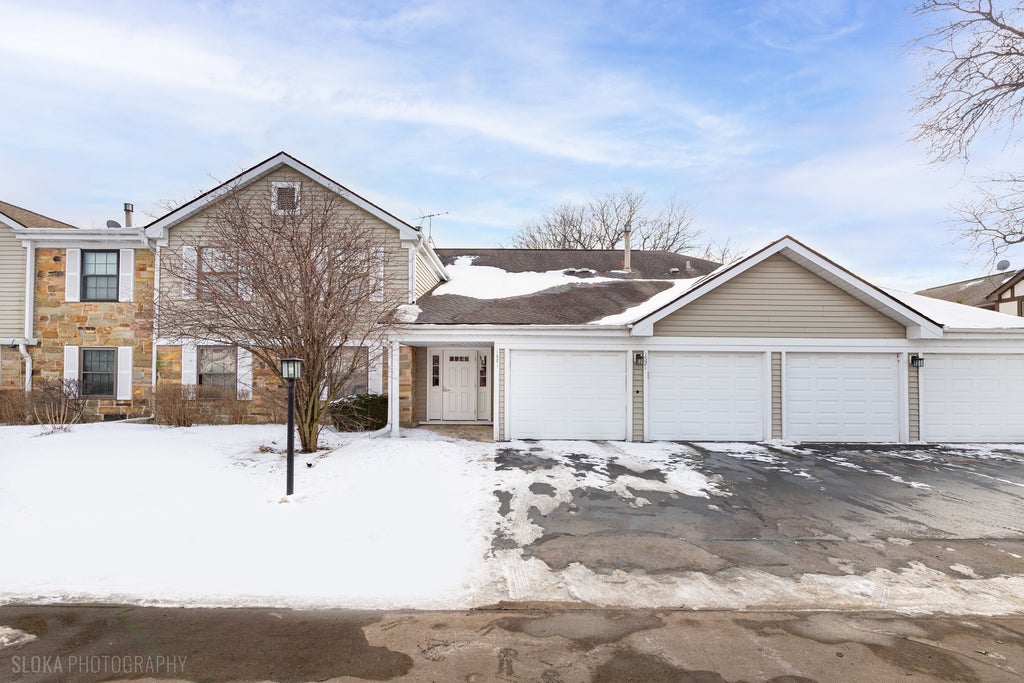 1321 7 Pines Road C1, Schaumburg