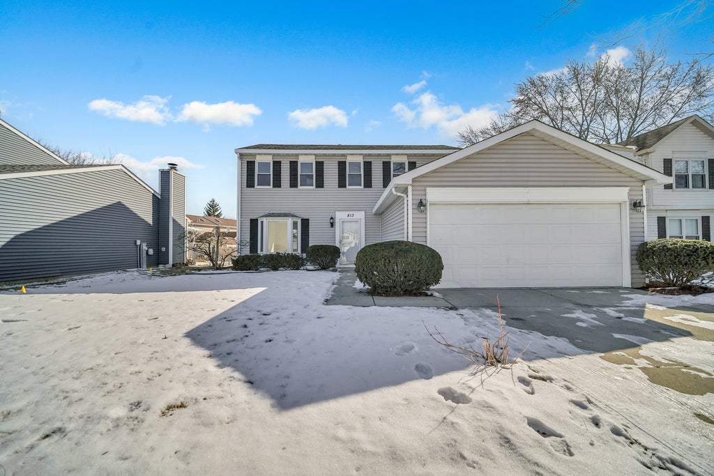 813 Kansas Street, Carol Stream