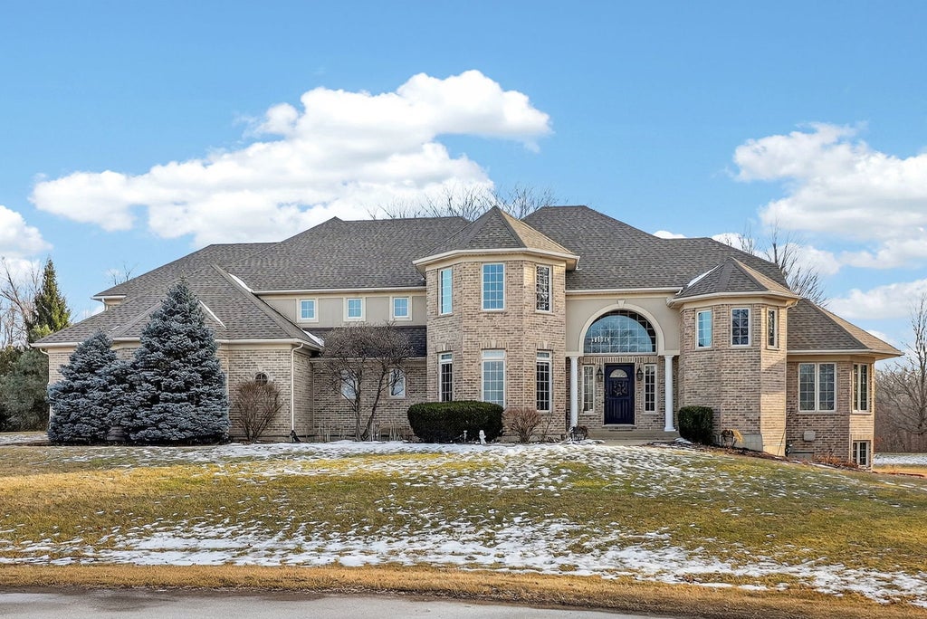 5500 Half Hollow Court, Oswego