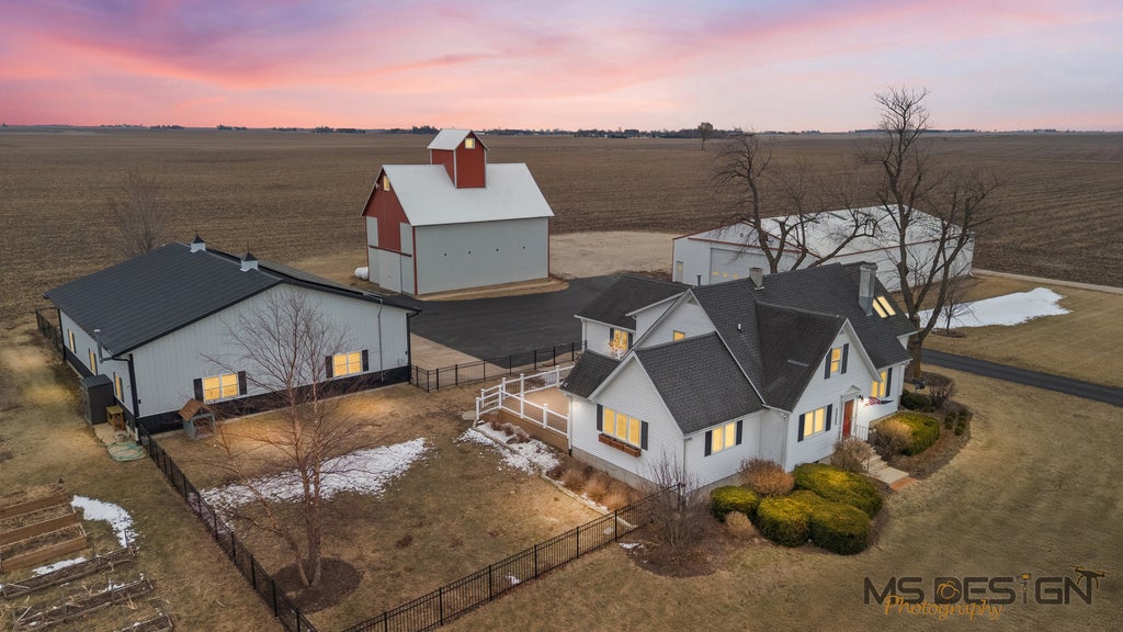 24284 Schafer Road, Clare