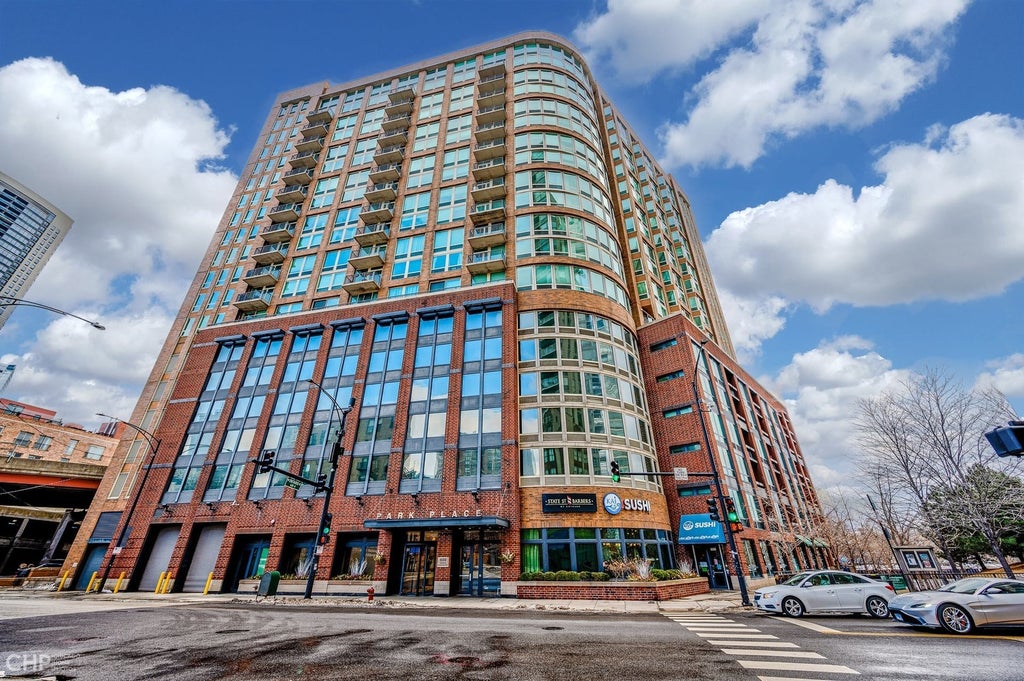 600 North Kingsbury Street 1902, Chicago, 60654