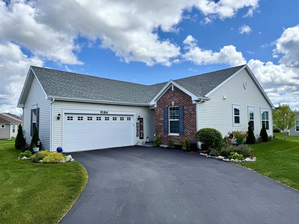 9186 Ritz Court, Huntley