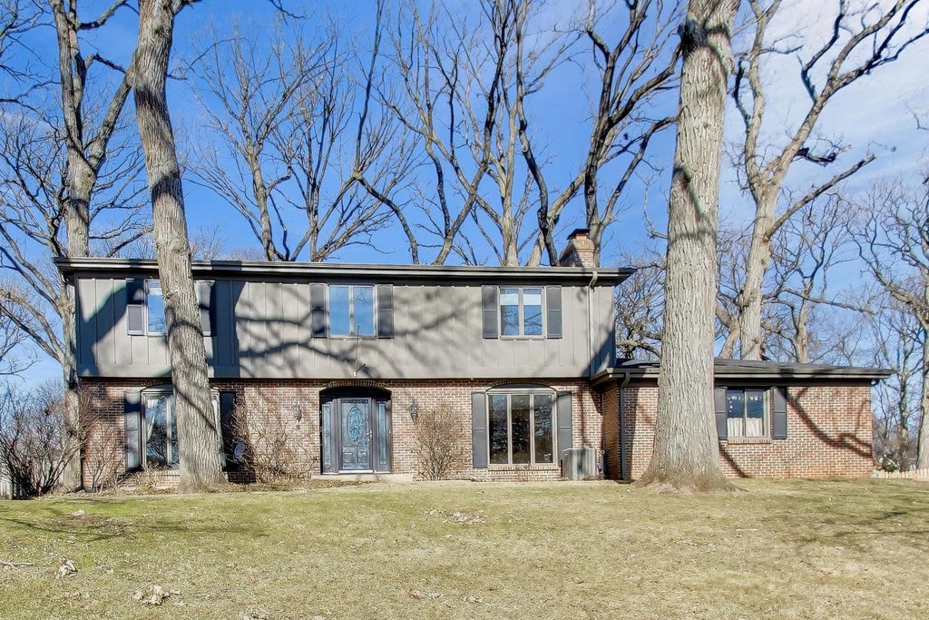 26w548 Prairie Avenue, Winfield