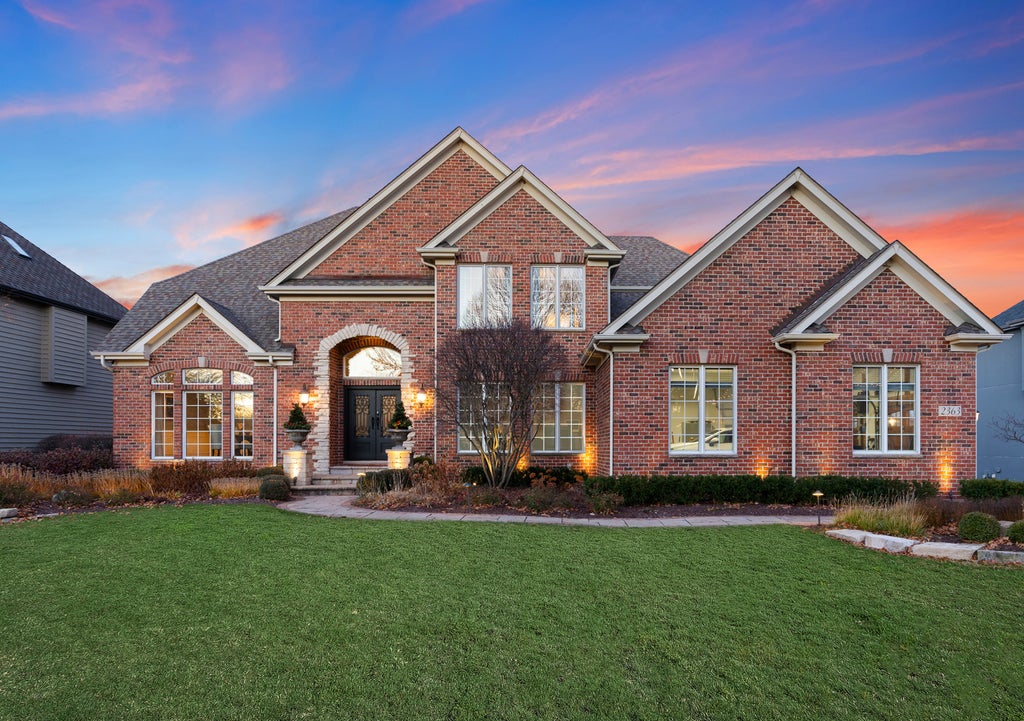 2363 Fawn Lake Circle, Naperville