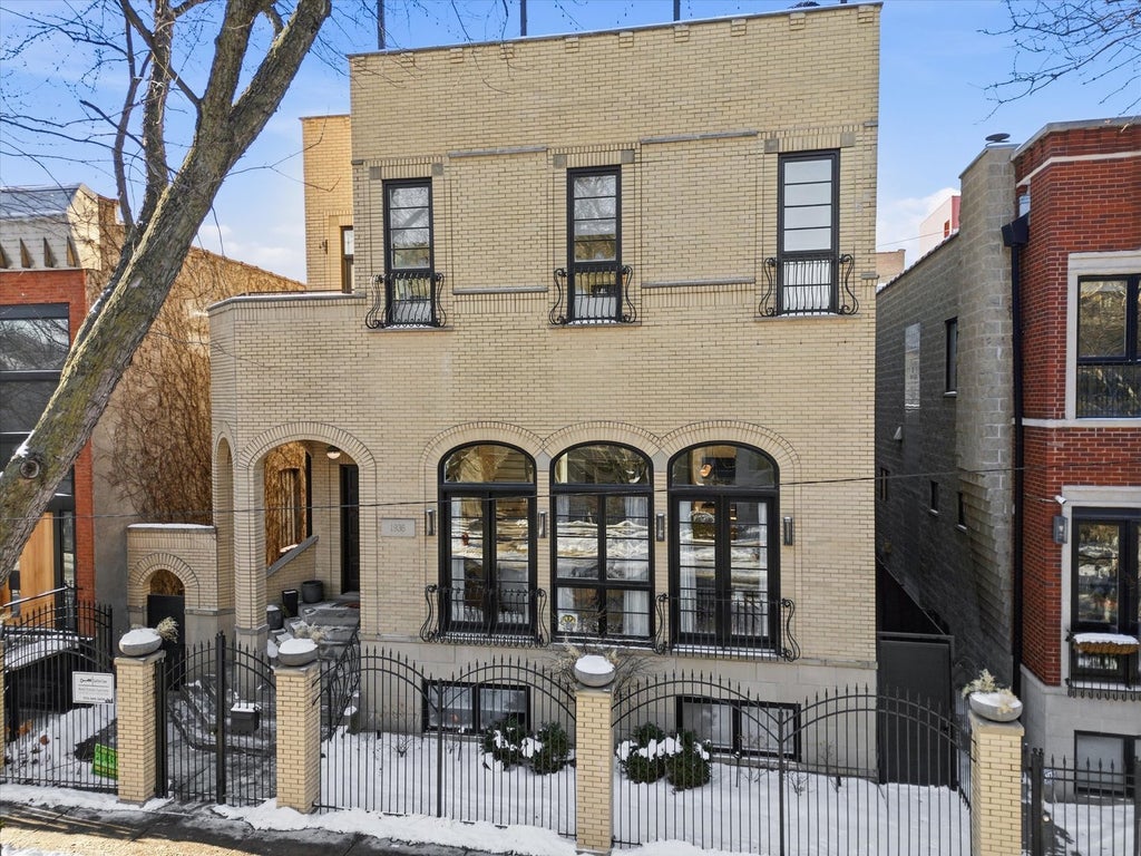 1936 North Wilmot Avenue, Chicago, 60647