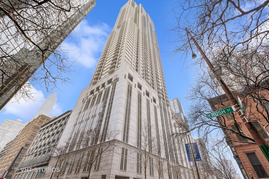 55 East Erie Street 1804, Chicago