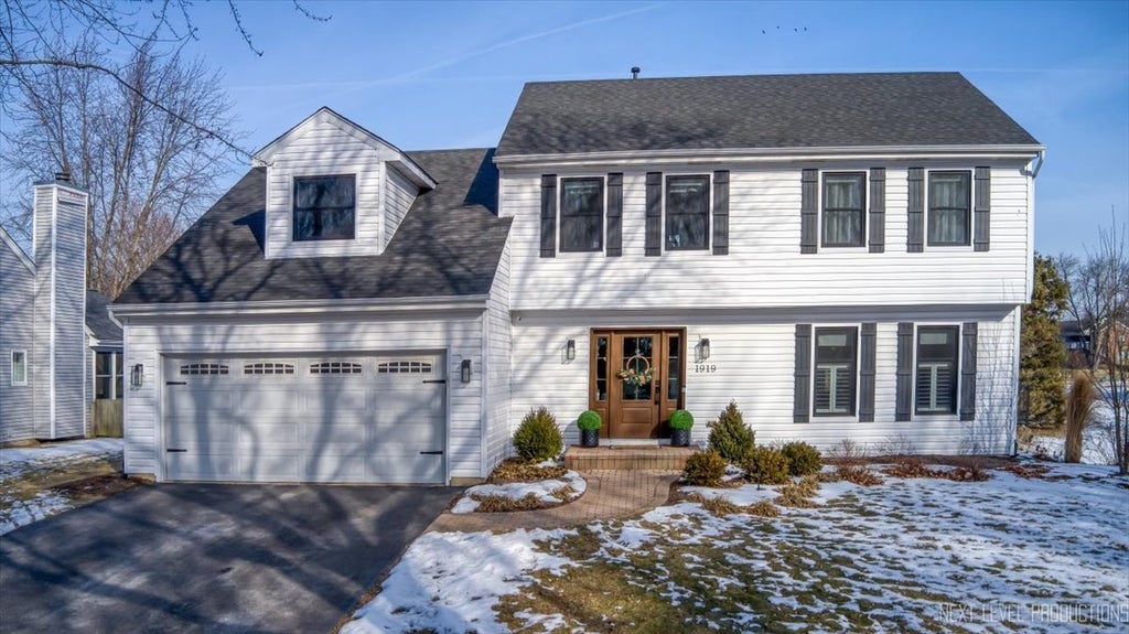 1919 Sheffield Lane, Geneva