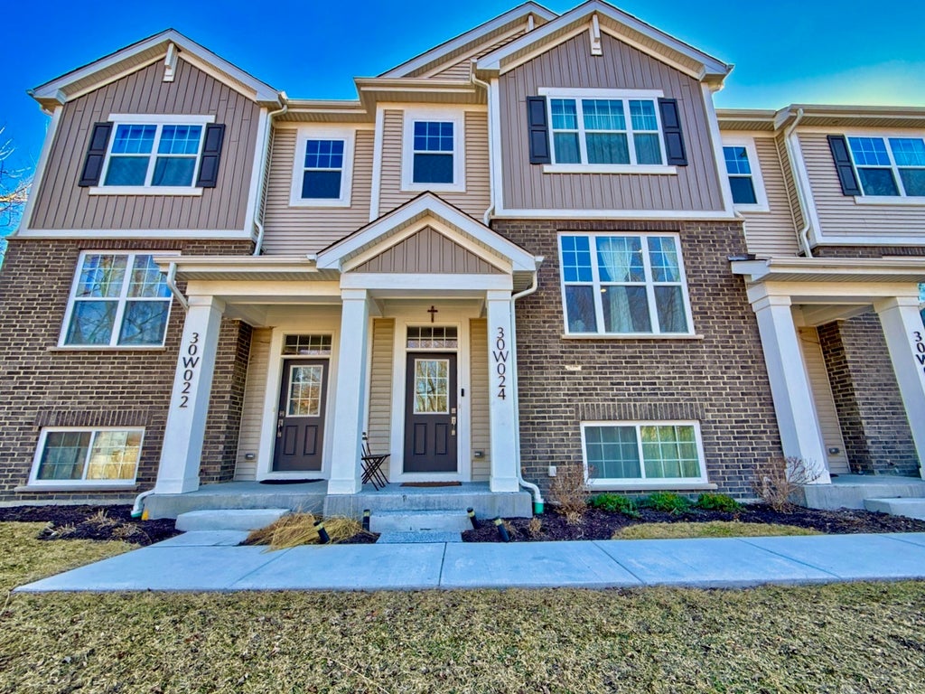 30w024 Brayman Court, Warrenville