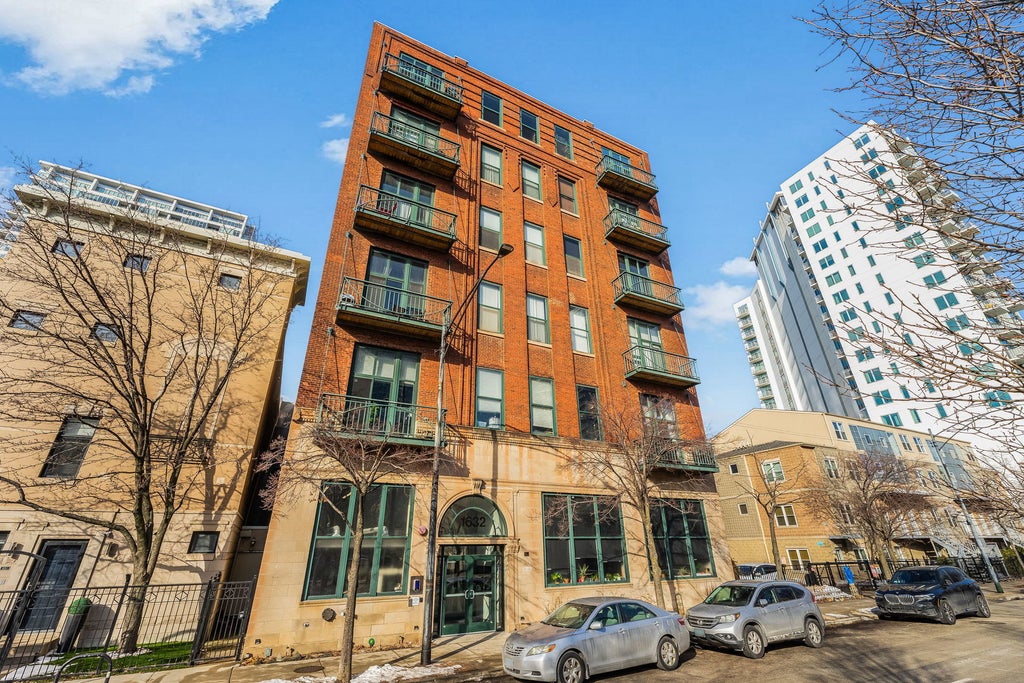 1632 South Indiana Avenue 302, Chicago, 60616