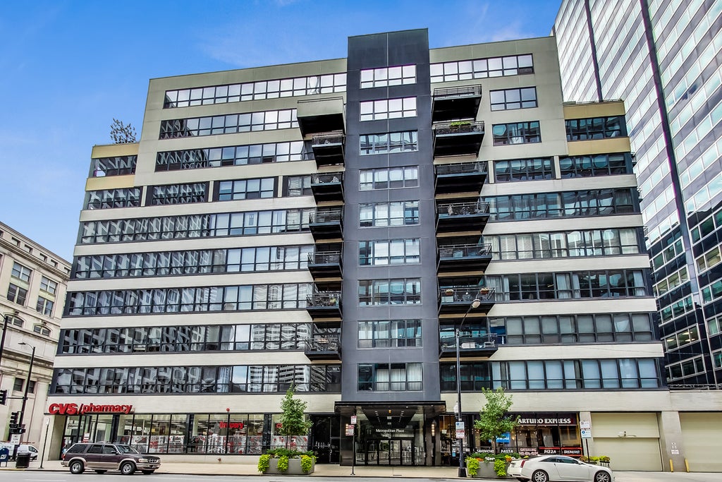130 South Canal Street 323, Chicago, 60606