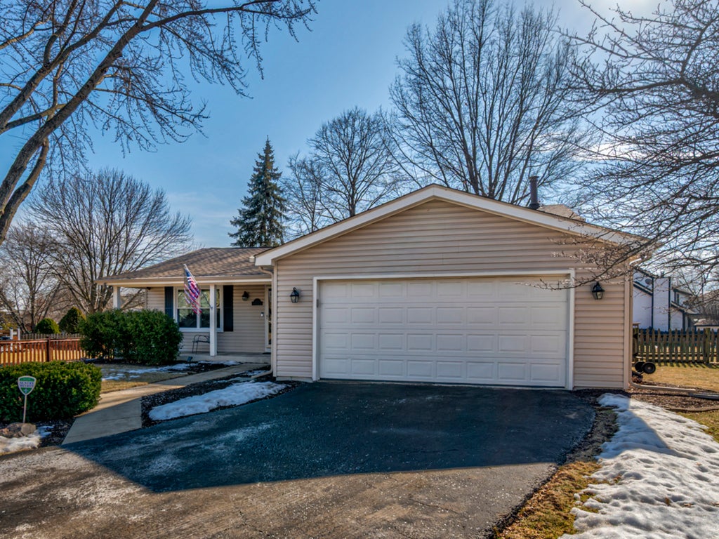 1126 Starlite Court, Naperville