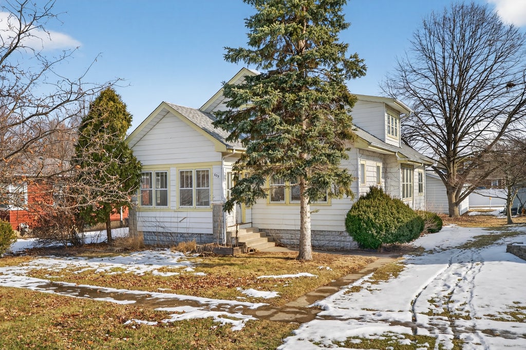 639 Dunbar Street, Beecher