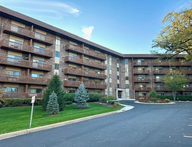 120 Lakeview Drive 109, Bloomingdale