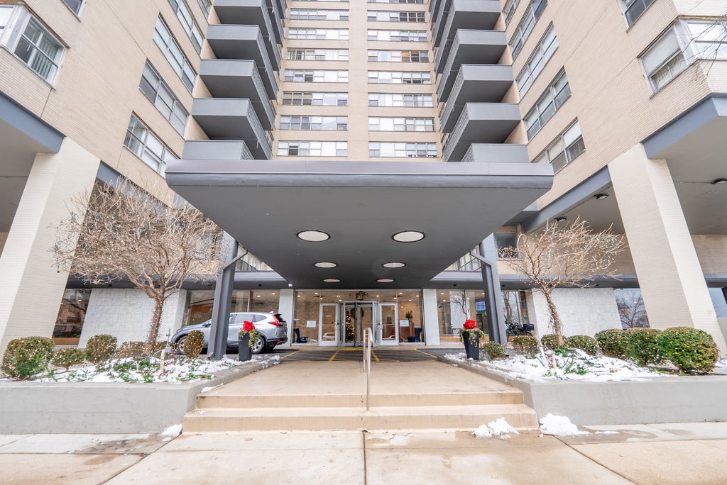 6301 North Sheridan Road 14j, Chicago, 60660