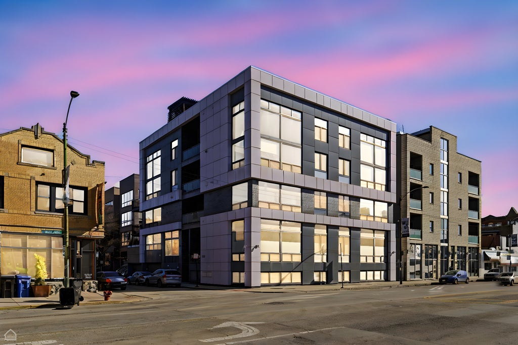 1555 West Fry Street 203, Chicago, 60642
