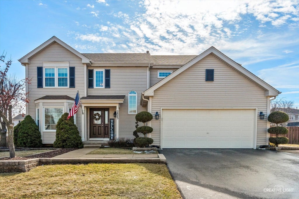 2843 Winchester Drive, Elgin