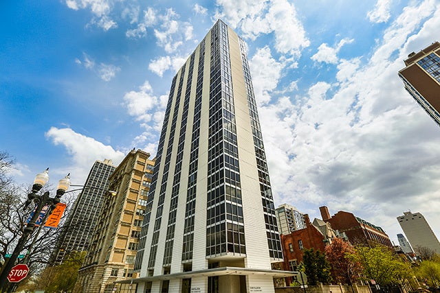 1555 North Dearborn Parkway 17c, Chicago, 60610