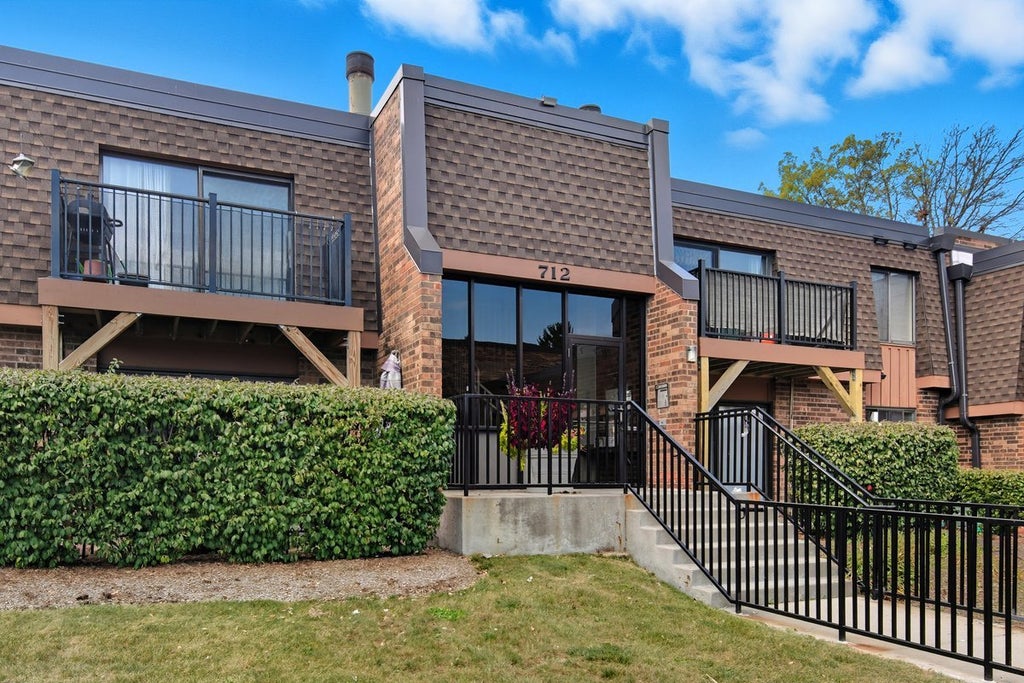 712 Tipperary Court 1c, Schaumburg