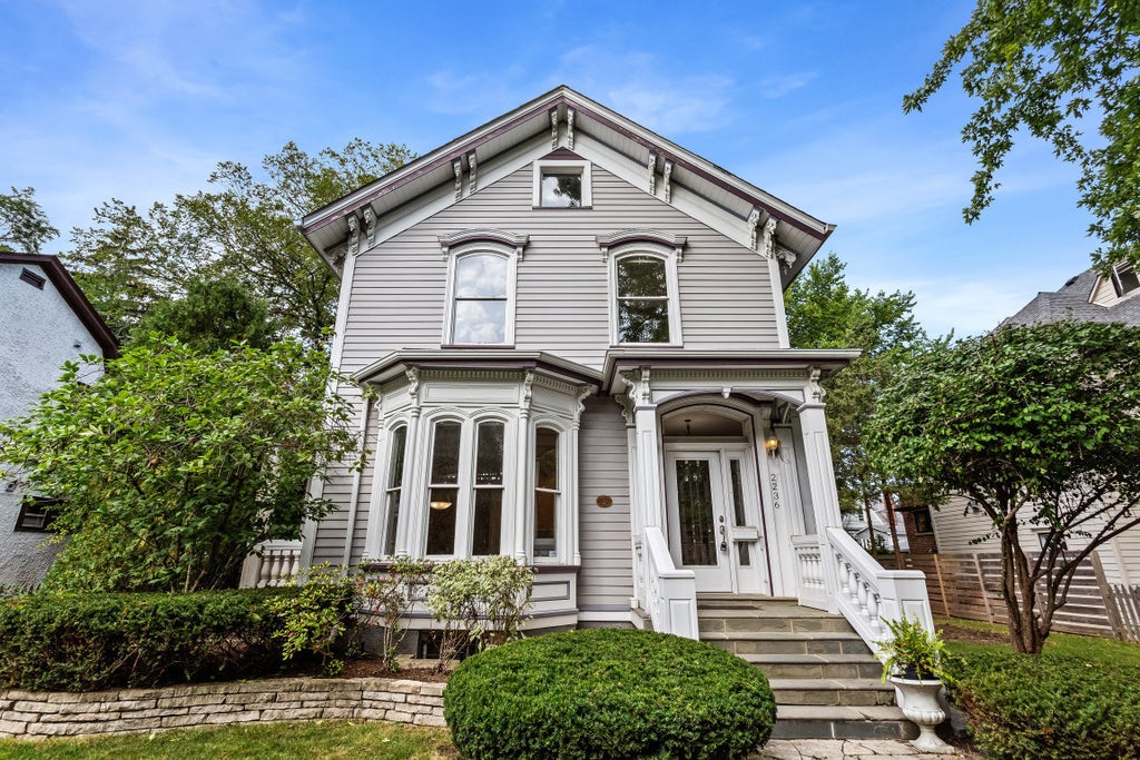 2236 Ridge Avenue, Evanston, 60201