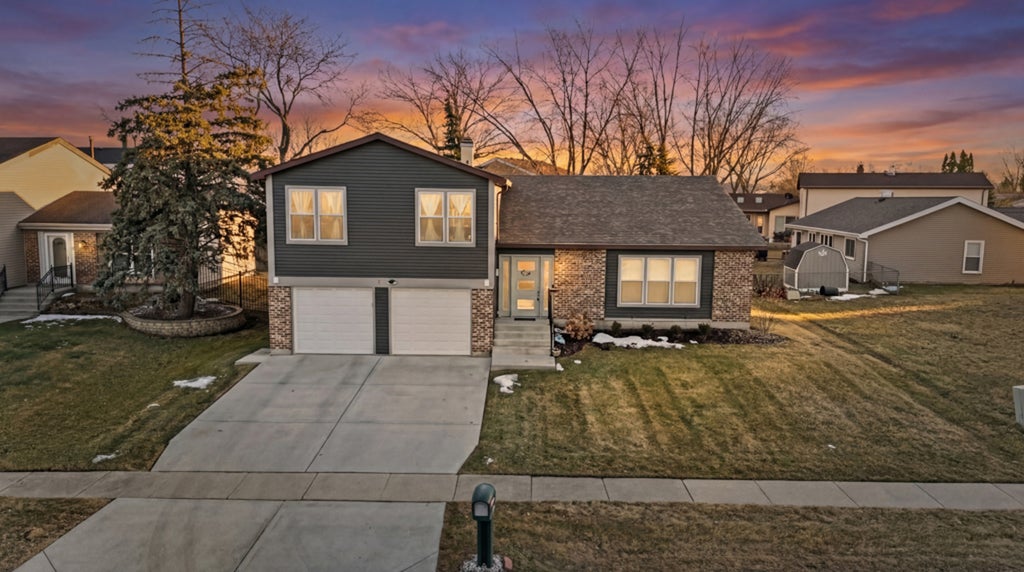 51 West Stevenson Drive, Glendale Heights