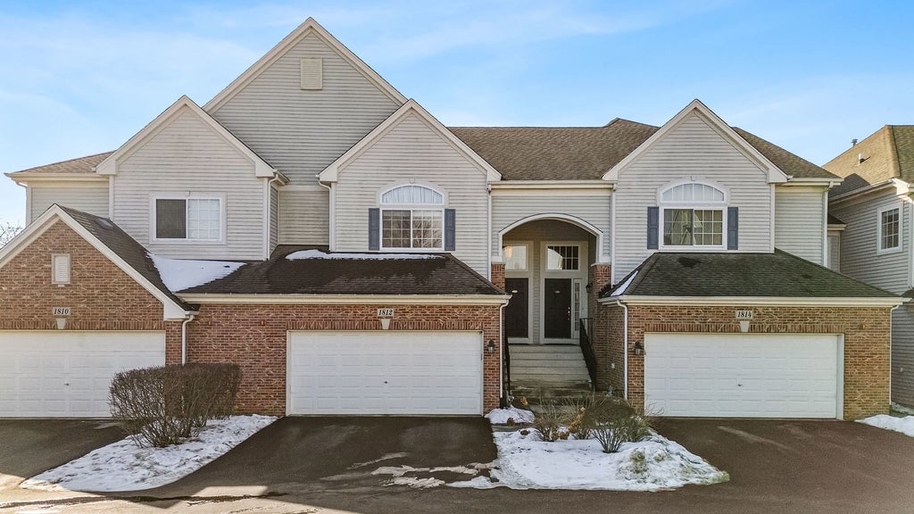 1812 Kelberg Avenue, Hoffman Estates