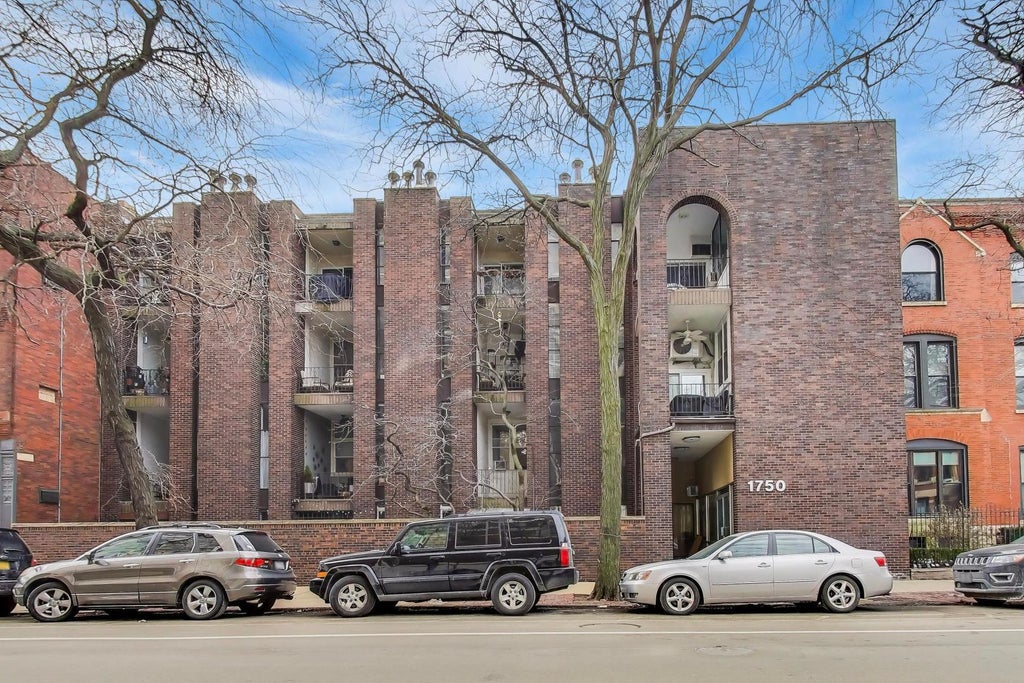 1750 North Wells Street 103, Chicago, 60614